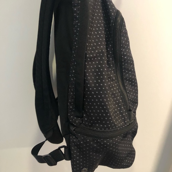 Lululemon City Adventurer BackPack Grey Dot Black - Picture 4 of 8